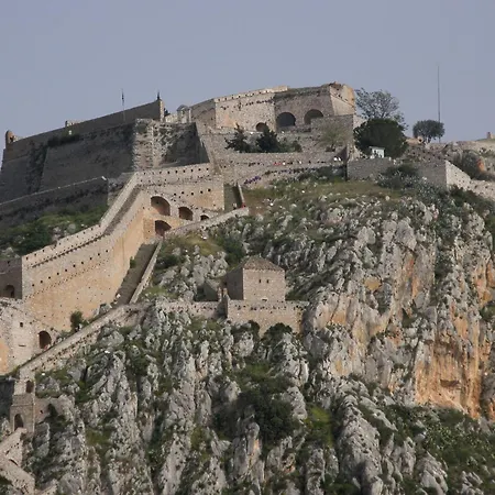 Appartement Deluxe 1-bedroom In The Heart Of Nauplie